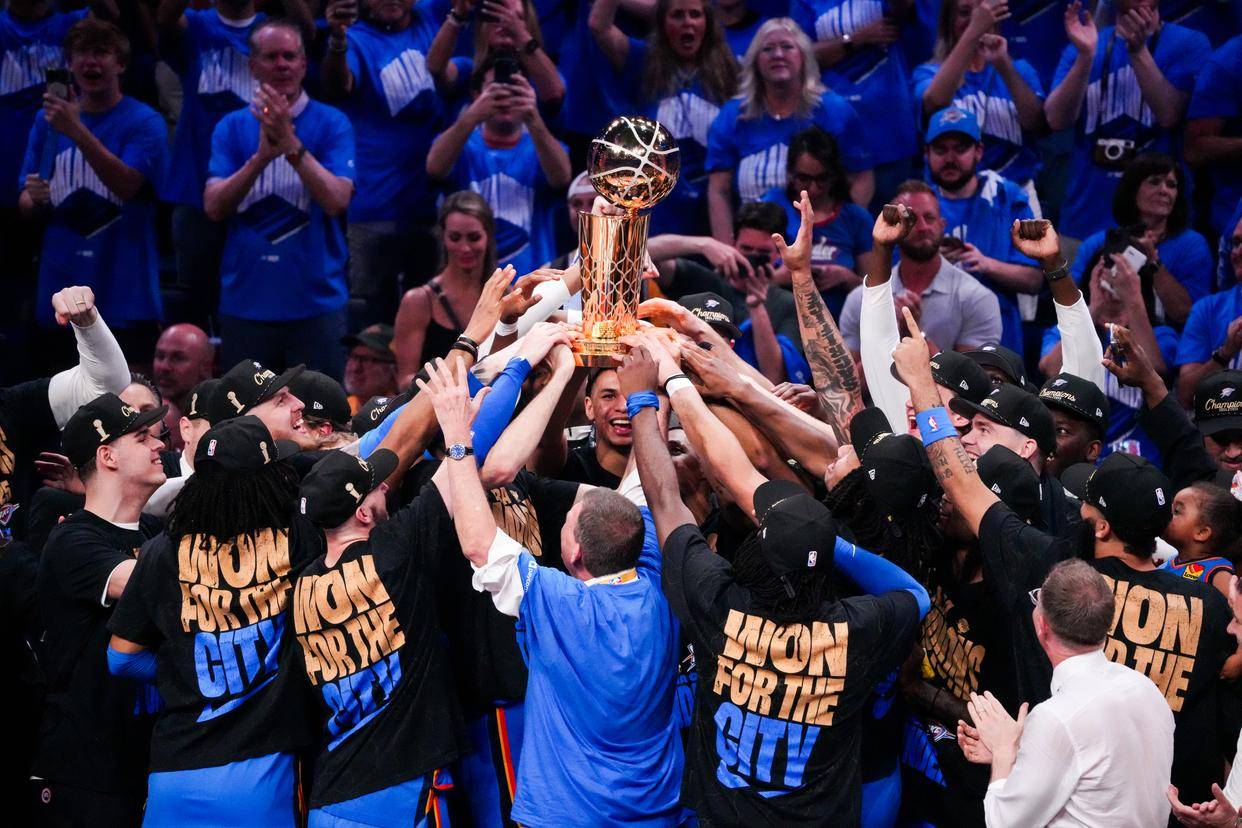 拜仁客战柏林联合全队评分：诺伊尔、奥利塞、格纳布里最低（拜仁客场对阵柏林联合全队评分：诺伊尔、奥利塞、格纳布里垫底）