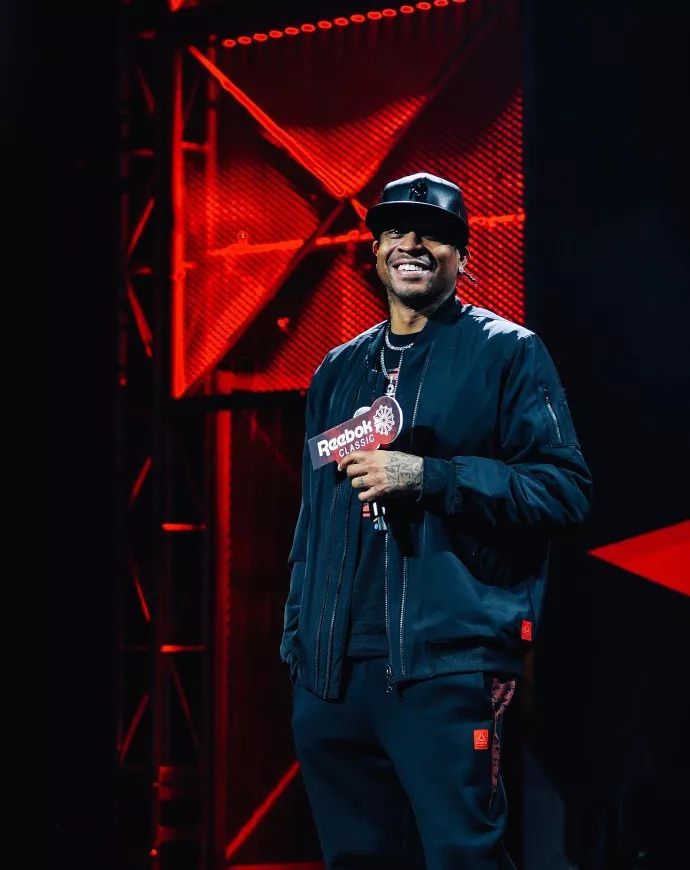 哈维·阿隆索的惊人决定：两天假期背后的深意（两天假期背后的信号：哈维·阿隆索出人意料的选择）