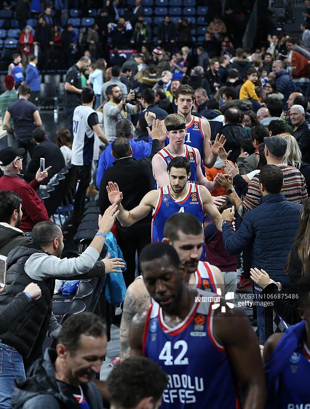 13战8胜，皇马是在新圣马梅斯西甲比赛取胜场次最多的球队（13战8胜！皇马保持新圣马梅斯西甲最多胜场）