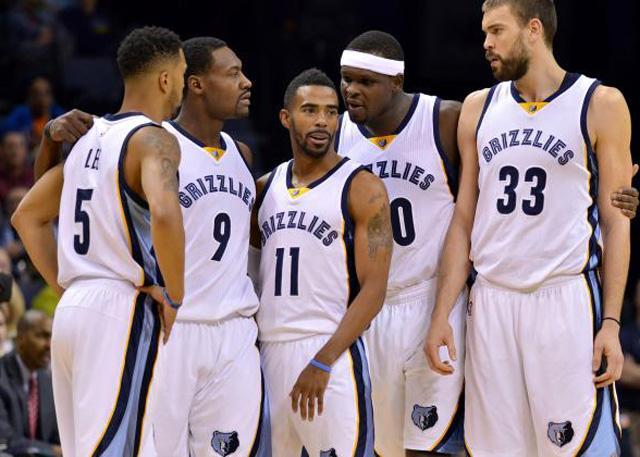 女排半决赛第二回合江苏3：0战胜辽宁，以大比分2：0晋级总决赛张常宁 江苏女排（排超半决赛次回合：江苏女排3-0辽宁，总比分2-0晋级总决赛，张常宁发威）