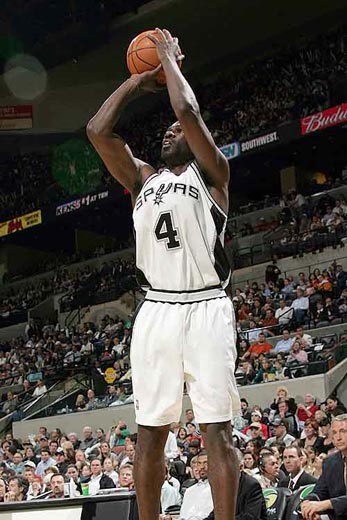 梅西两年前来北京踢球！明年则要在北京举办体验展！（梅西两年前来京出战，明年北京将举办梅西体验展）